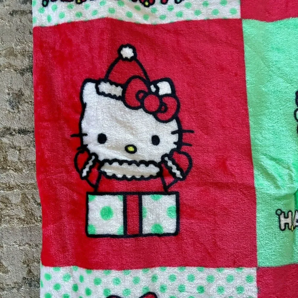 NEW Hello Kitty Christmas Silk Touch Throw‎ Blanket 50